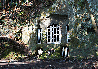 殿町洞窟礼拝堂