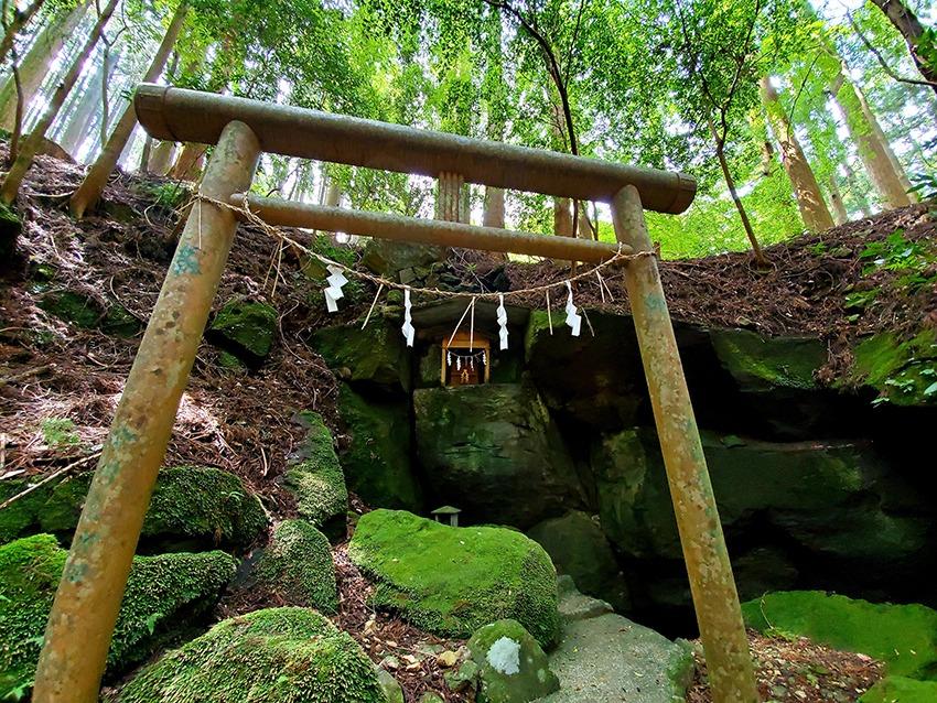 穴森神社写真